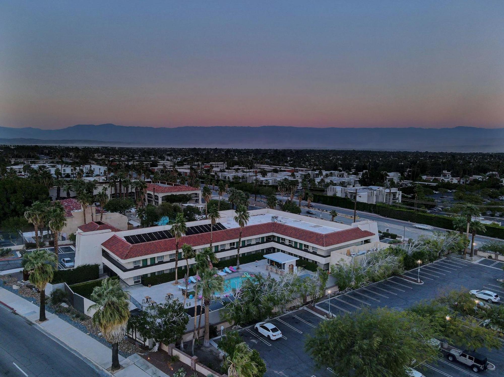 Hotel The Infusion Beach Club Palm Springs Exterior foto