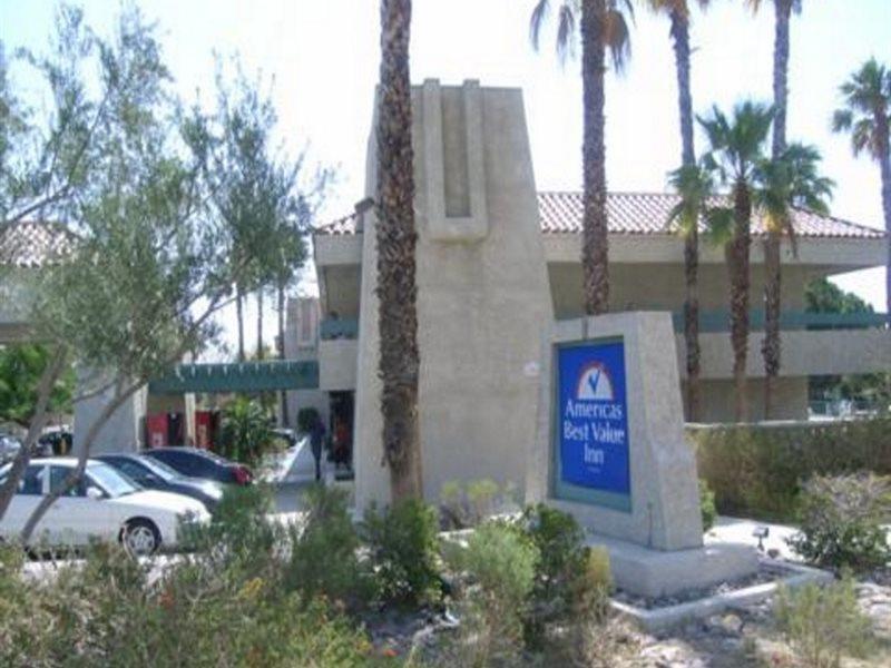 Hotel The Infusion Beach Club Palm Springs Exterior foto